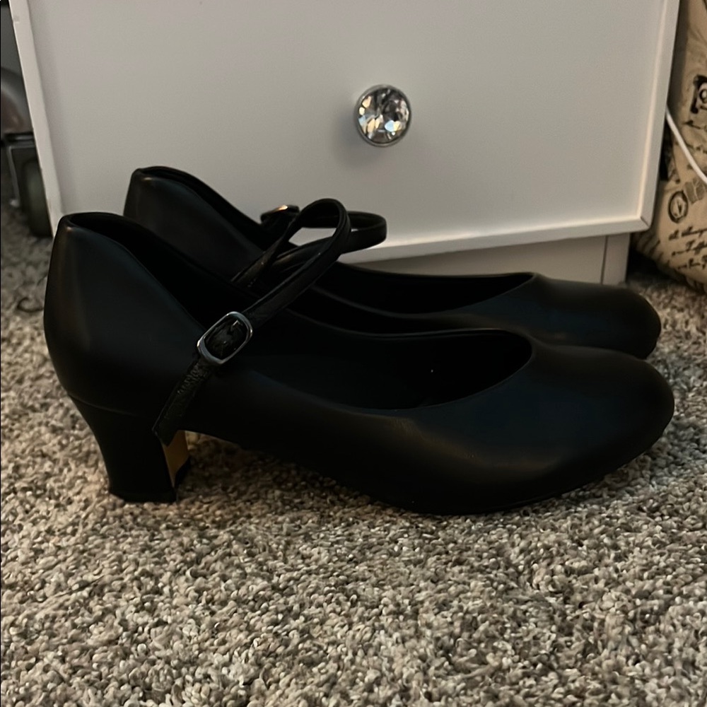 Stelle character shoes